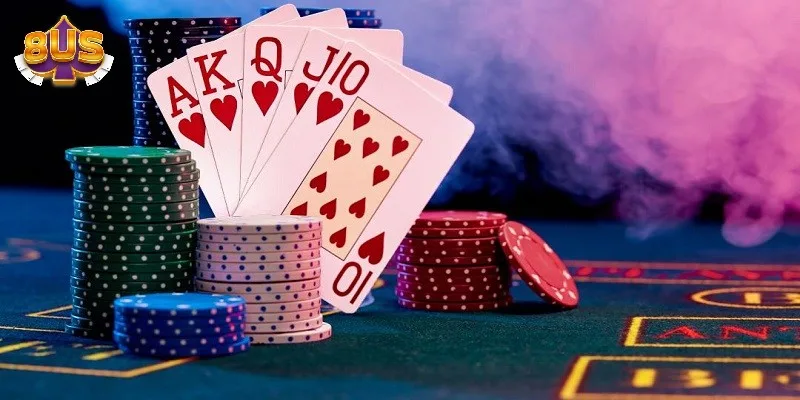 Game bài 8US Phỏm hấp dẫn Game bài 8US Phỏm hấp dẫn